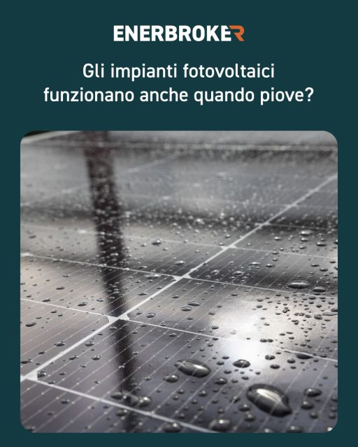 🌧️ Gli impianti fotovoltaici funzionano anche quando piove?
Sì ✅

I pannelli producono energia grazie alla luce, non al calore: anche con cielo nuvoloso continuano a generare elettricità, seppur con una resa ridotta.
In più, la pioggia aiuta a mantenere i moduli puliti, migliorandone l’efficienza nel tempo.
🔋 Con un sistema di accumulo puoi utilizzare l’energia prodotta nelle ore di sole anche quando il cielo è coperto.
Il fotovoltaico è una scelta affidabile e sostenibile in ogni stagione. ☀️